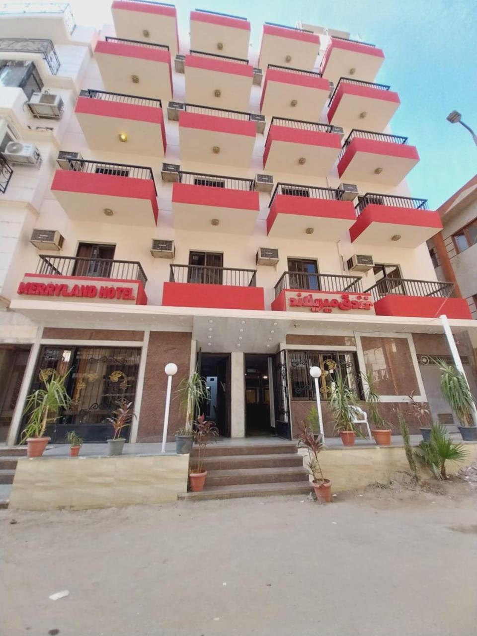 Merry Land Hotel & Roof Top Nile Restaurant Луксор Екстериор снимка