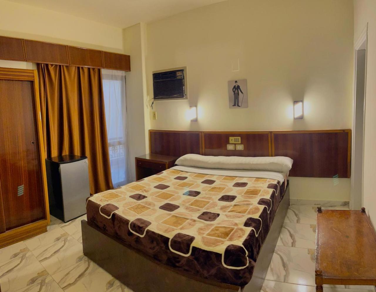 Merry Land Hotel & Roof Top Nile Restaurant Луксор Екстериор снимка