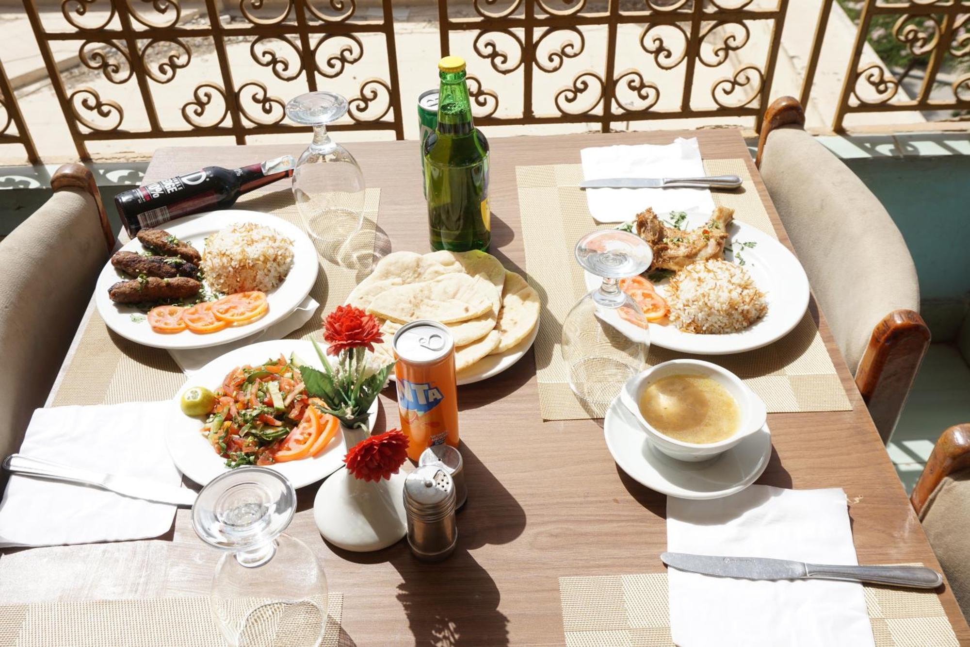 Merry Land Hotel & Roof Top Nile Restaurant Луксор Екстериор снимка